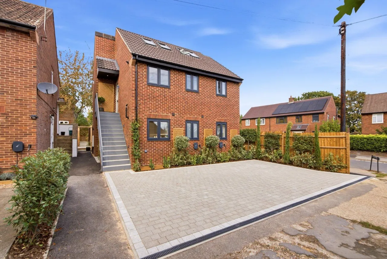 2 bed flat for sale, Deacon Close, St. Albans, AL1