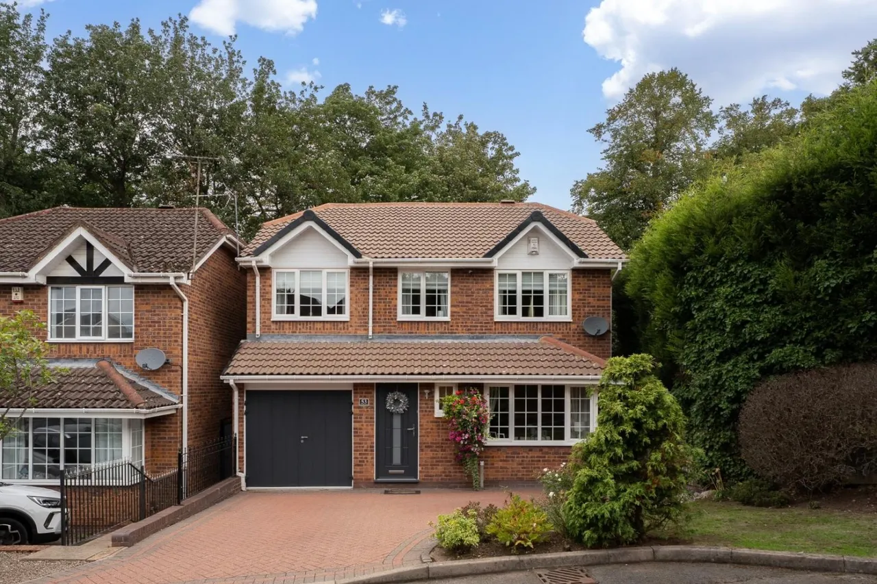4 bed house for sale — Foxlands Drive, Lower Gornal, DY3