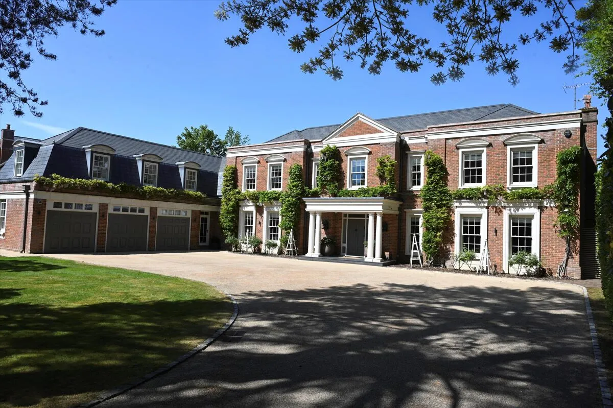 6 bed house for sale, Esher Park Avenue, Esher, KT10