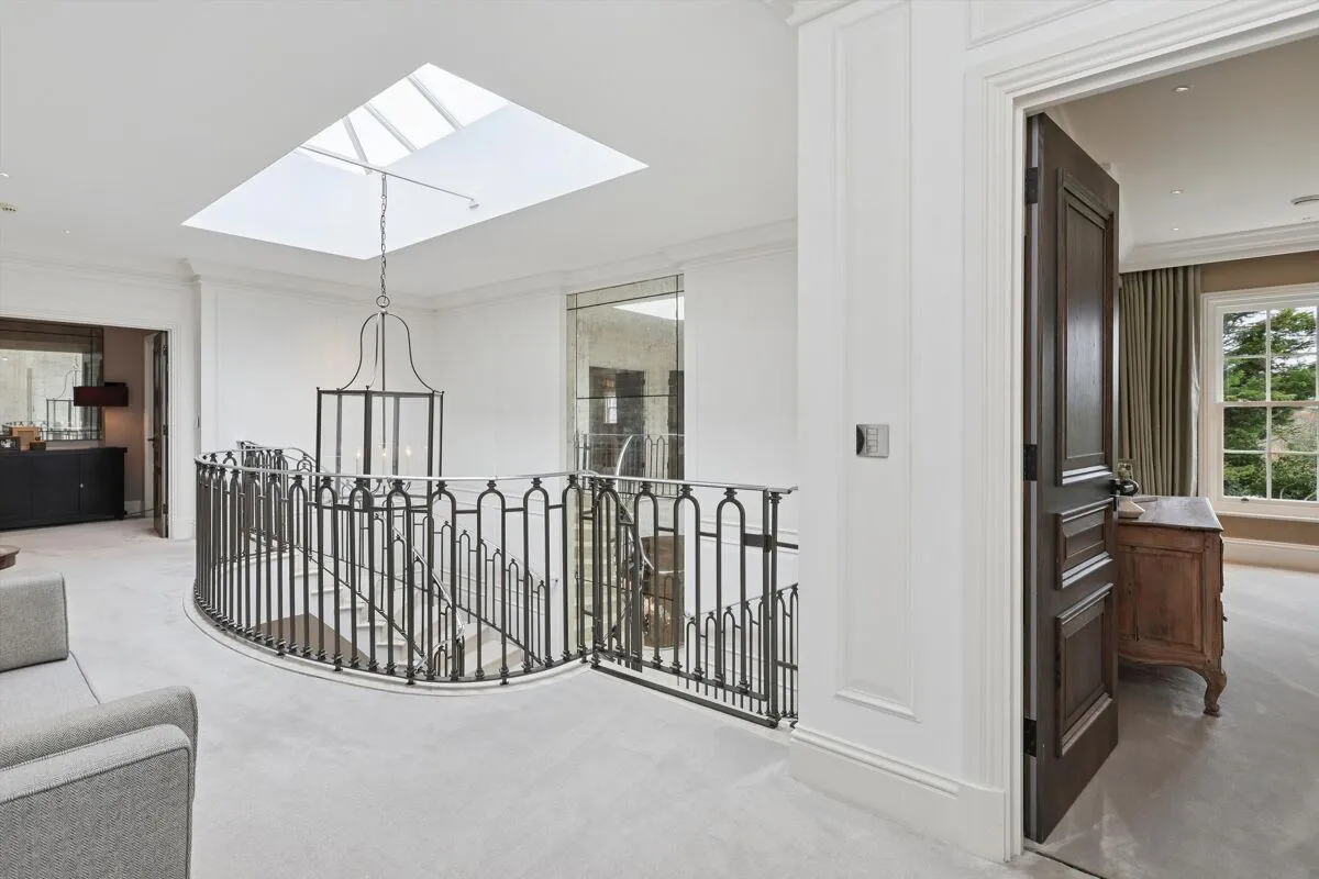 Esher Park Avenue, Esher, KT10, photo 17