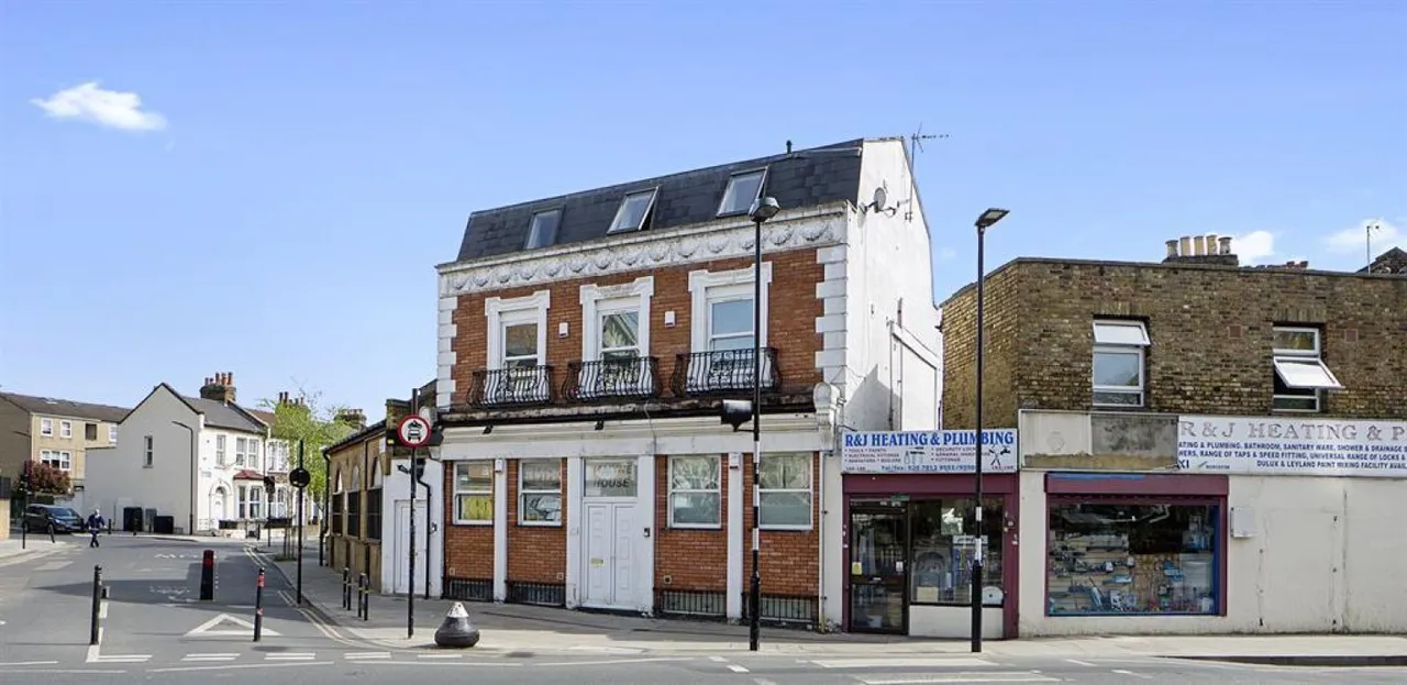 Boleyn Road, London, N16, photo 11