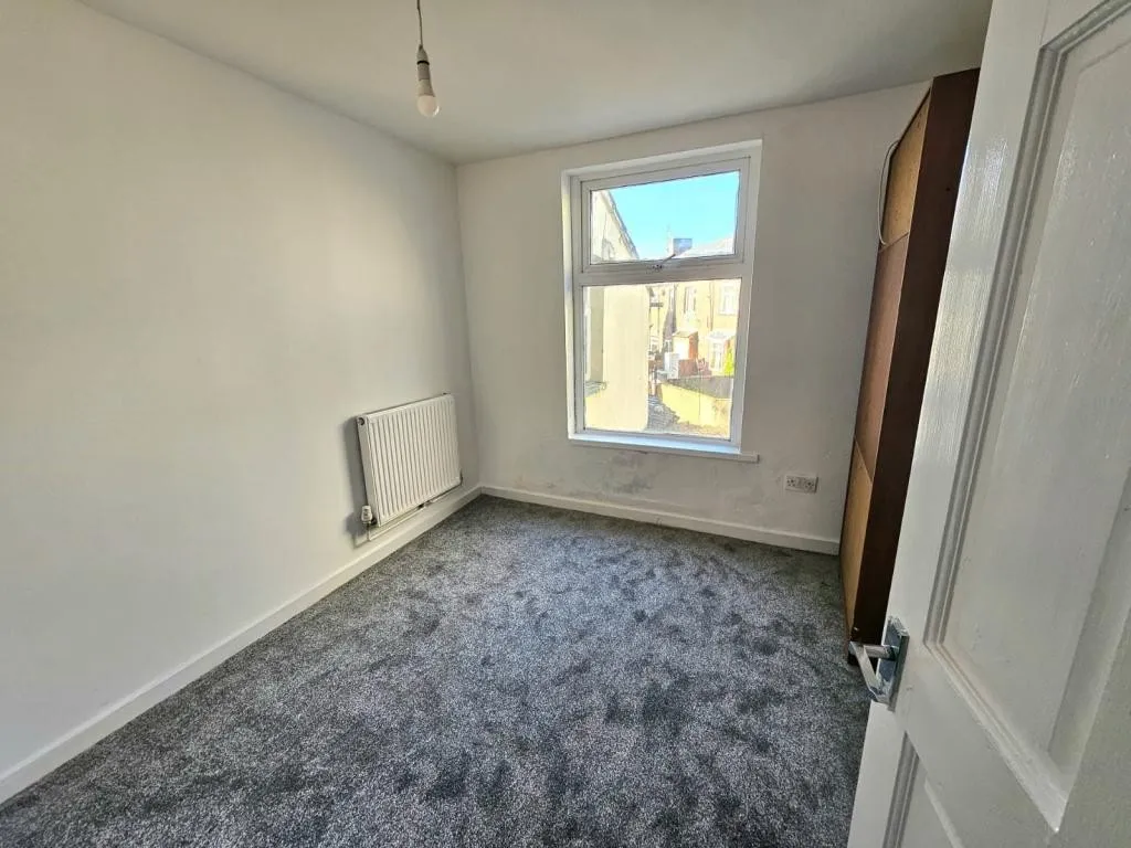 Broom Lane, Levenshulme, M19, photo 4