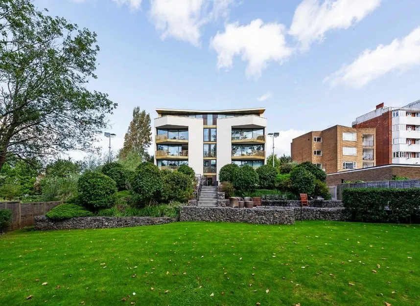 Aylmer Road, London, N2, photo 11