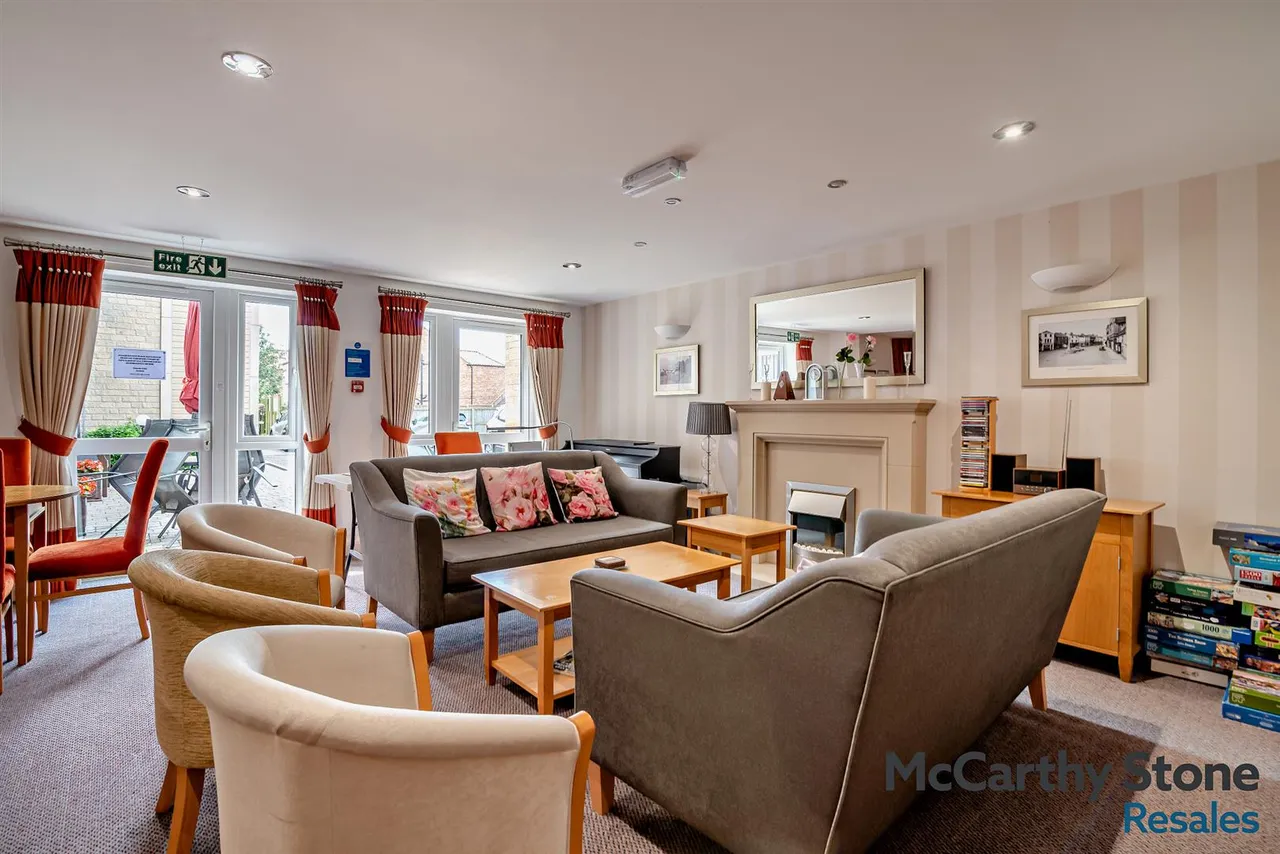 Charles Briggs Avenue, Howden, DN14, photo 23