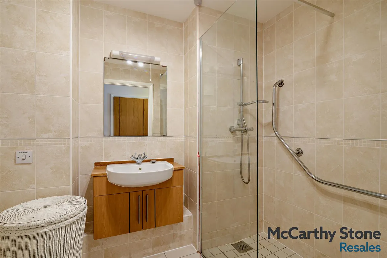 Charles Briggs Avenue, Howden, DN14, photo 11