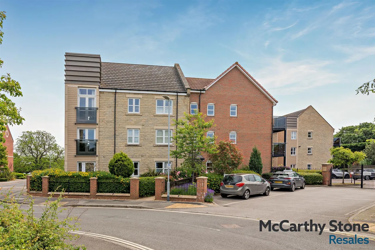 1 bed flat for sale, Charles Briggs Avenue, Howden, DN14