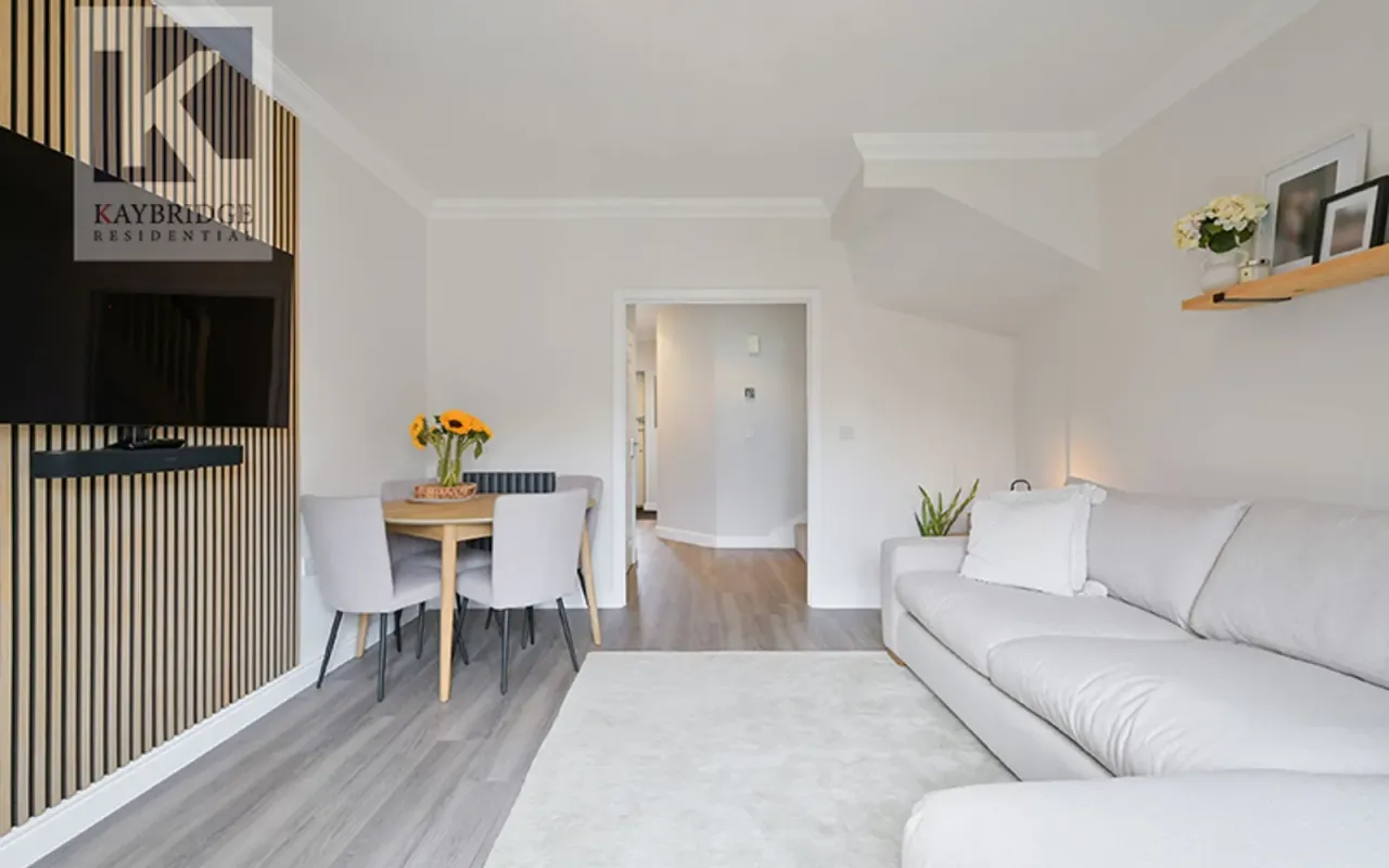 Ruxley Lane, Epsom, KT19, photo 8