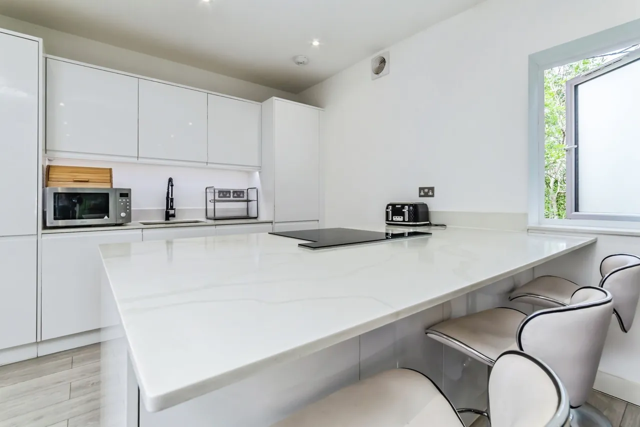 Brighton Road, PURLEY, Surrey, CR8, photo 2