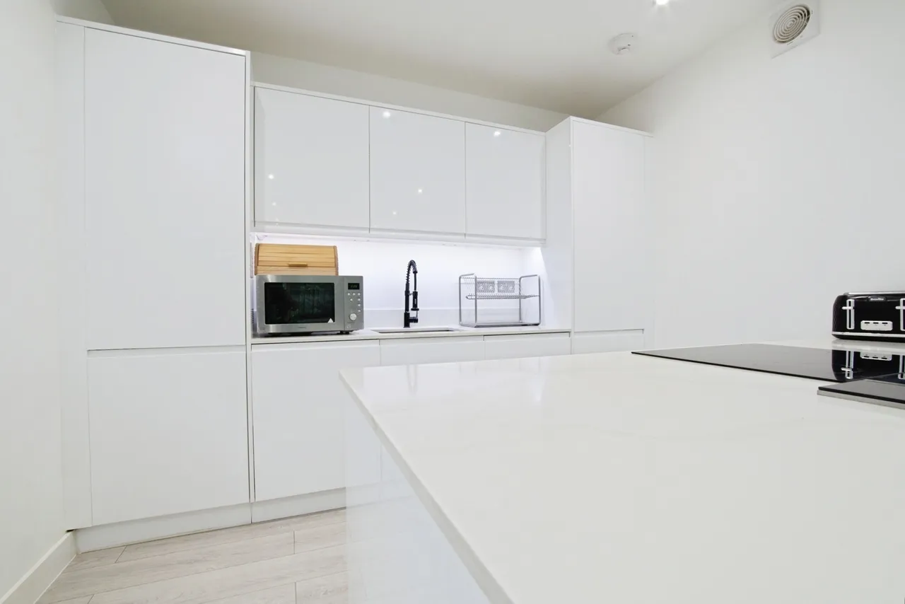 Brighton Road, PURLEY, Surrey, CR8, photo 15