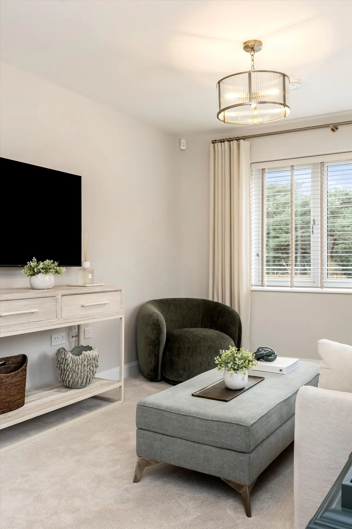Brooklands Grove, Weybridge, KT13, photo 10