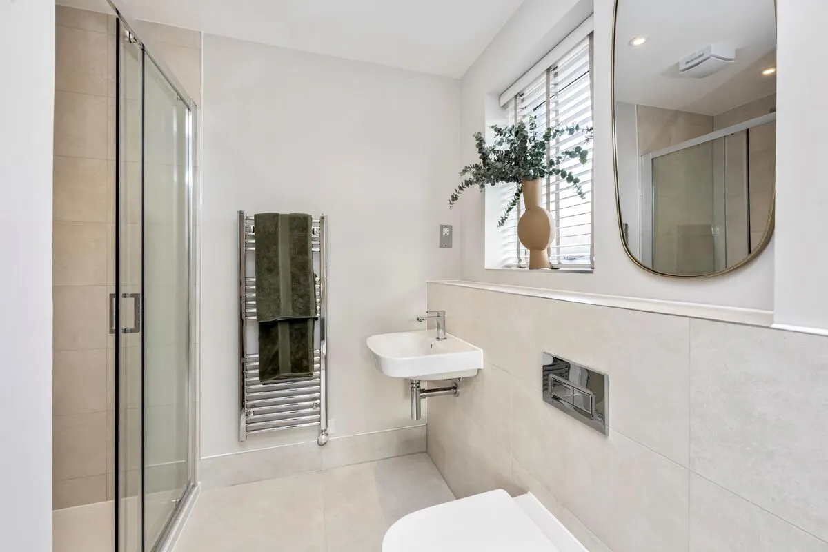 Brooklands Grove, Weybridge, KT13, photo 19