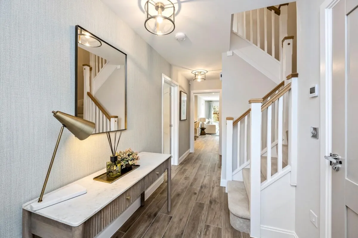 Brooklands Grove, Weybridge, KT13, photo 2