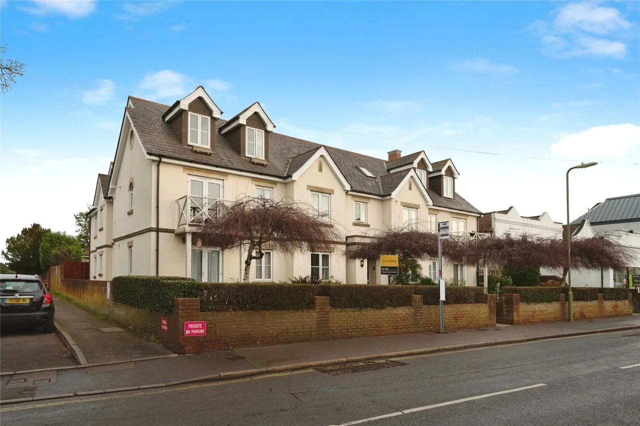 Station Road, Hayling Island, PO11, photo 12