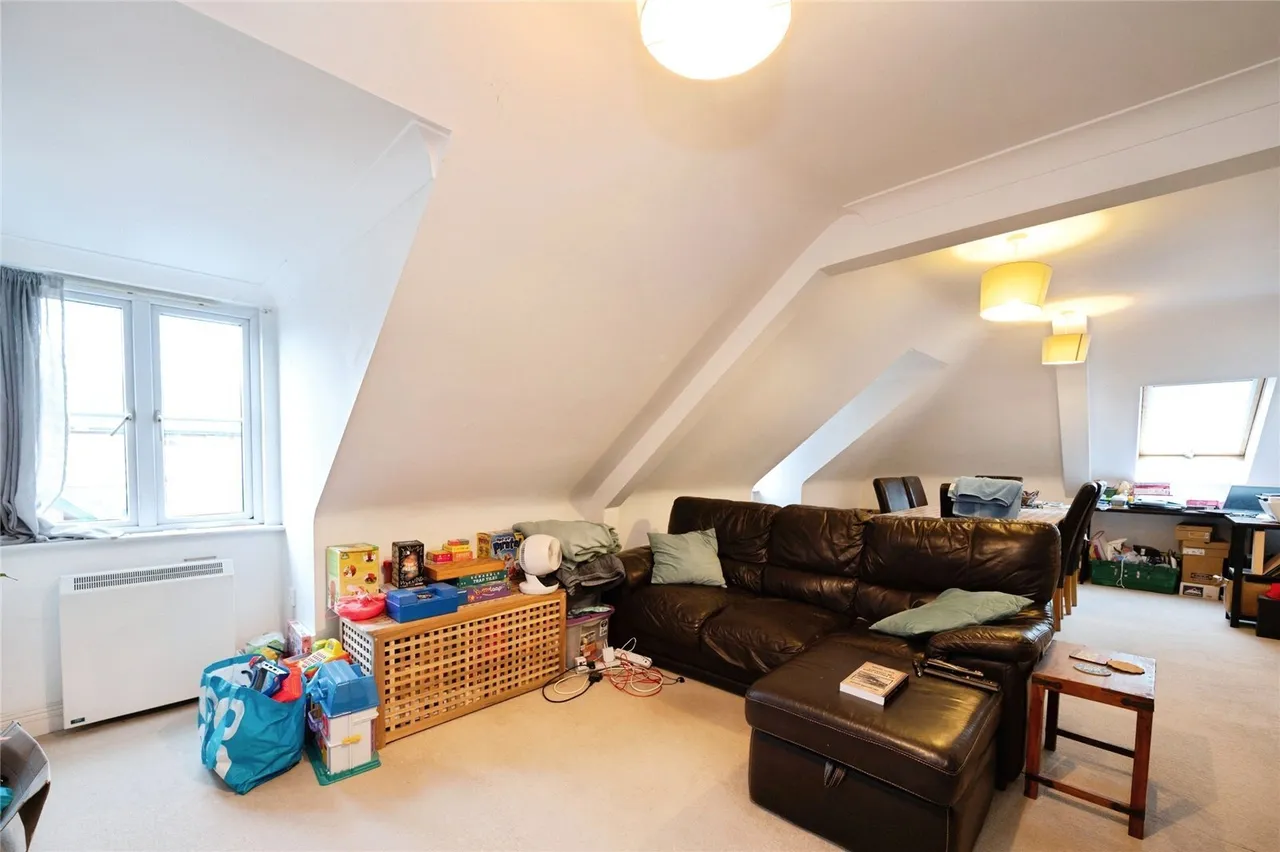 Station Road, Hayling Island, PO11, photo 9