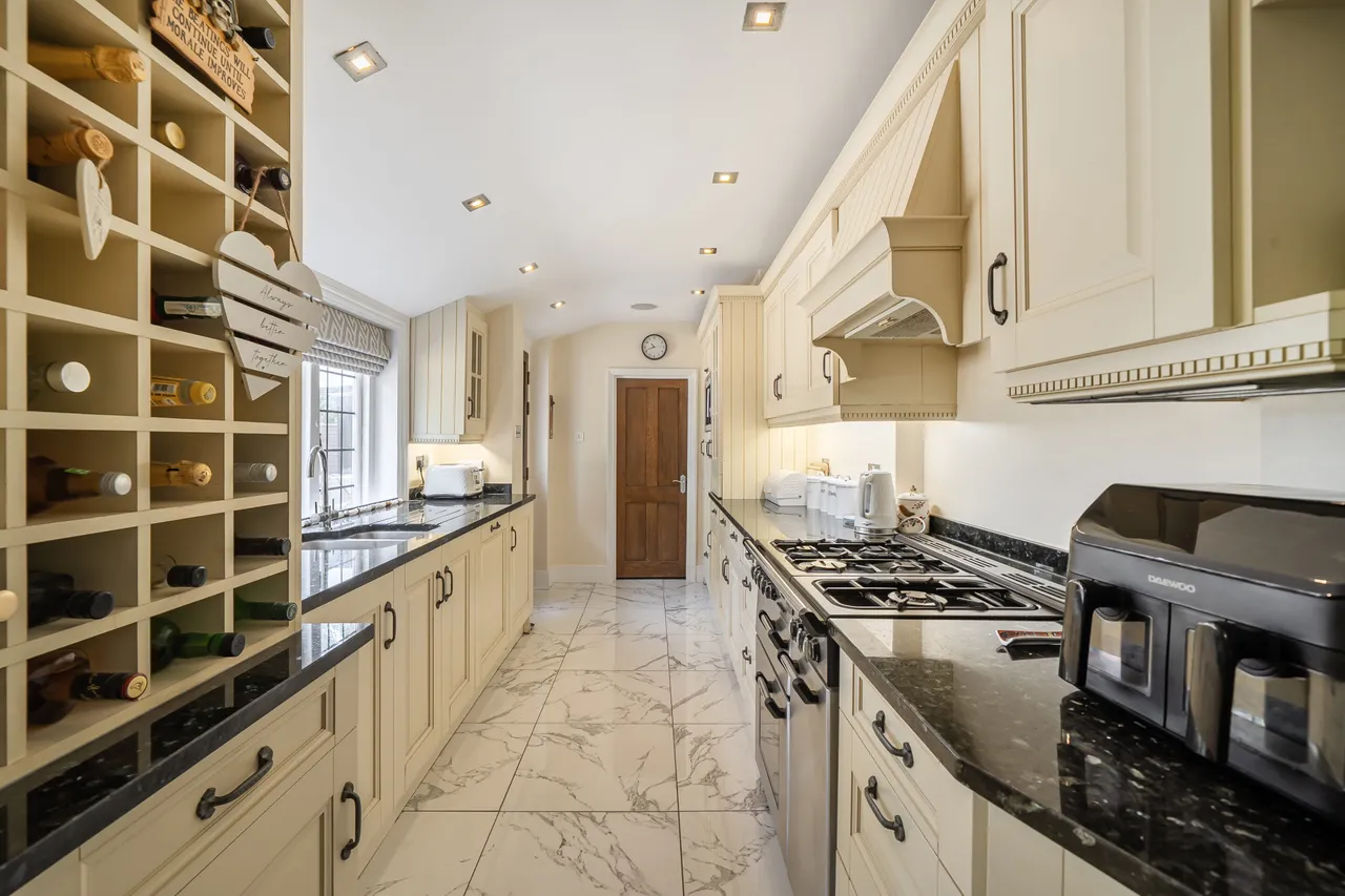 Sharps Lane, Ruislip, HA4, photo 6