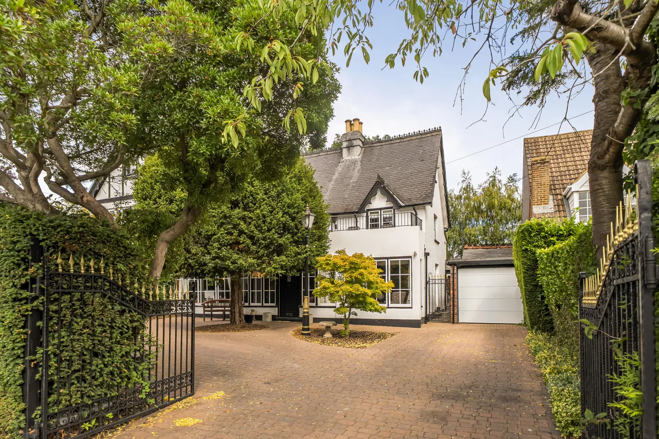 Sharps Lane, Ruislip, HA4, photo 2