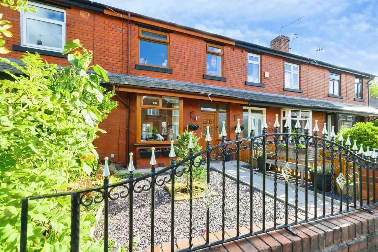 Harvey Street, Bury, BL8, photo 5