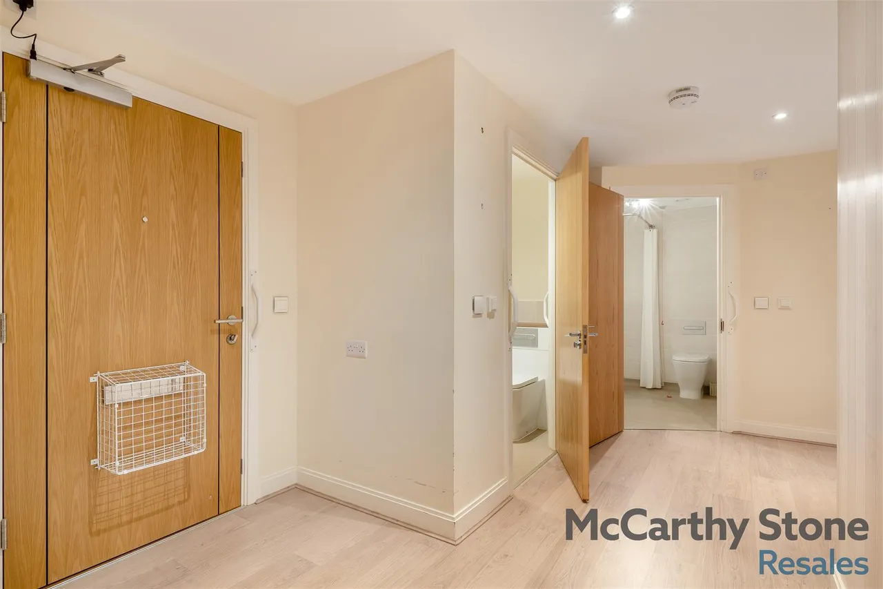 Wood Road, Wolverhampton, WV6, photo 21