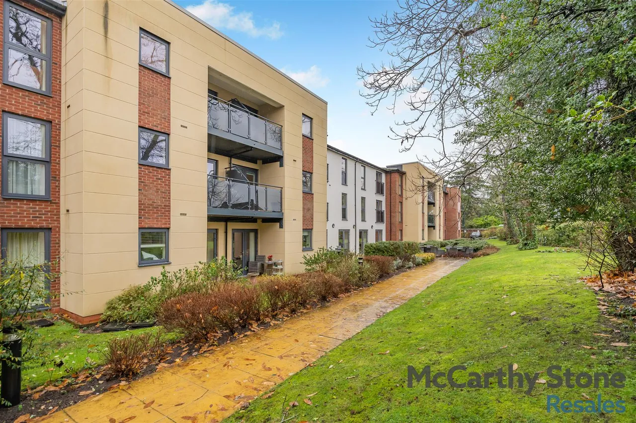 Wood Road, Wolverhampton, WV6, photo 30