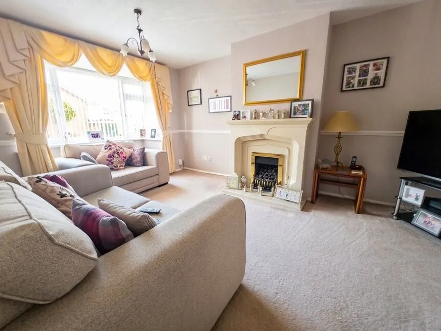 Hogarth Close, Bedworth, CV12, photo 2