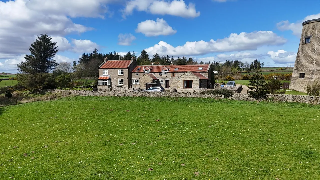 Staintondale Road, Ravenscar, YO13, photo 2