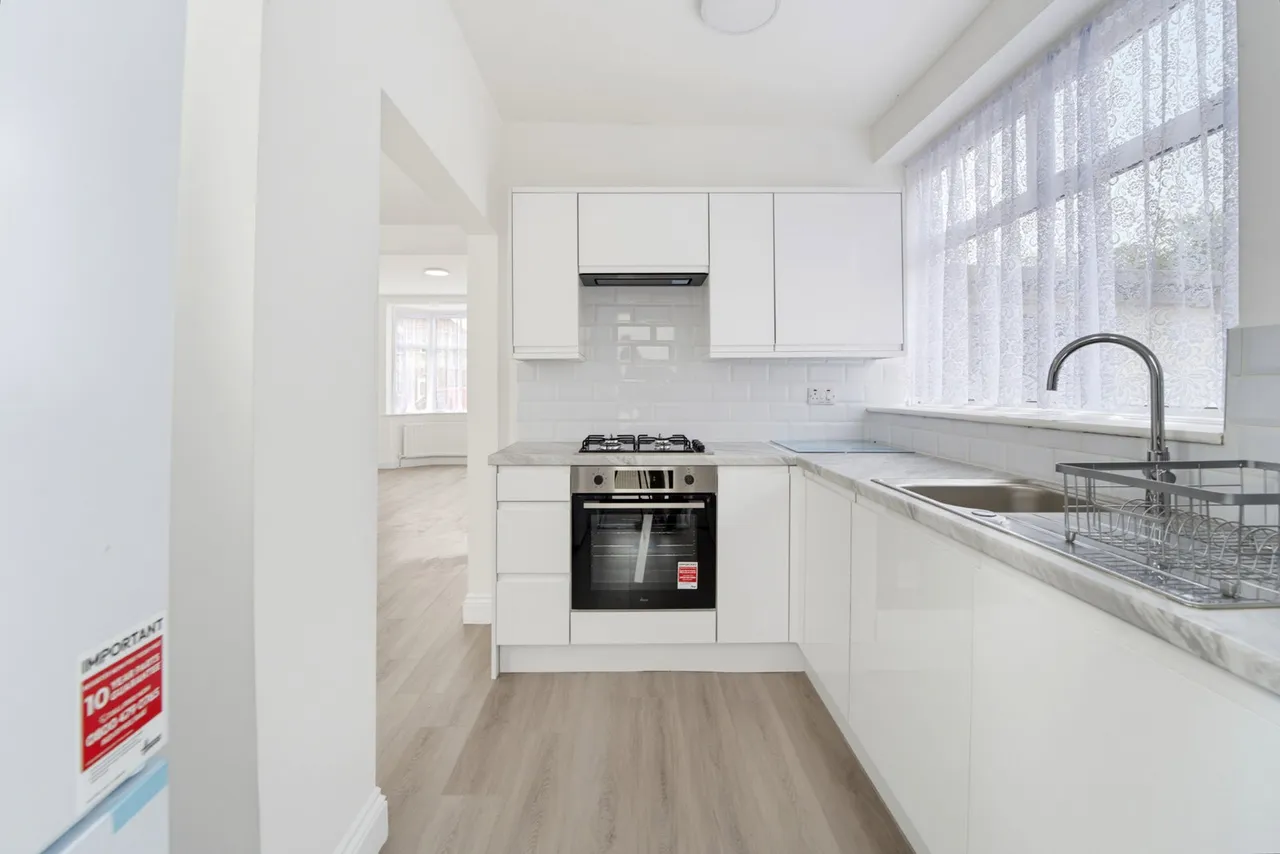 Rosebery Road, Hounslow, TW3, photo 8