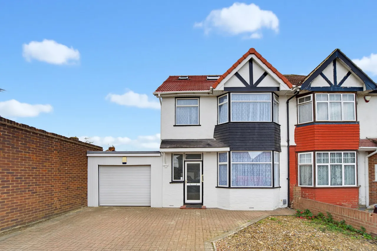 4 bed house to rent, Rosebery Road, Hounslow, TW3