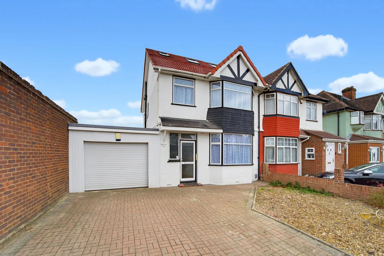 Rosebery Road, Hounslow, TW3, photo 2