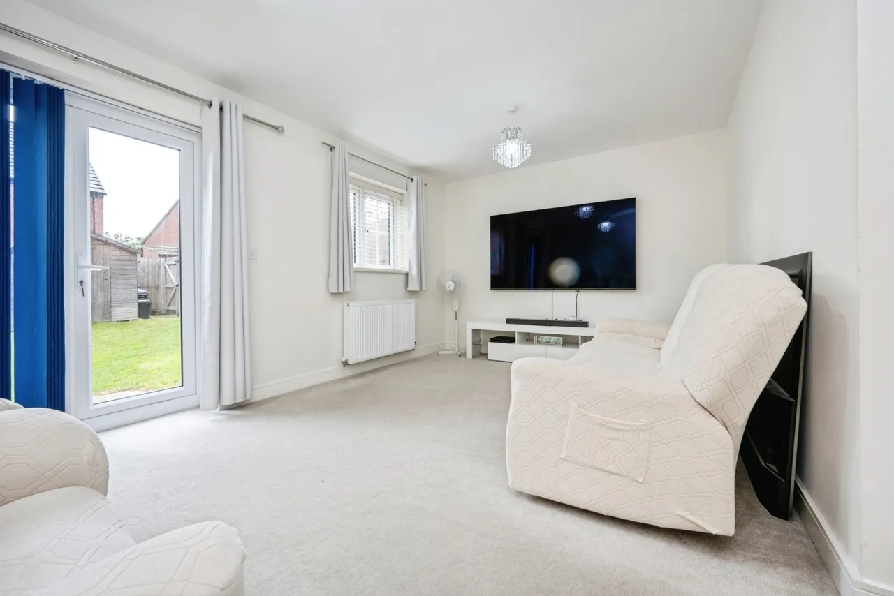 Dragonfly Crescent, Biddenham, Bedford, Bedfordshire, MK40, photo 13