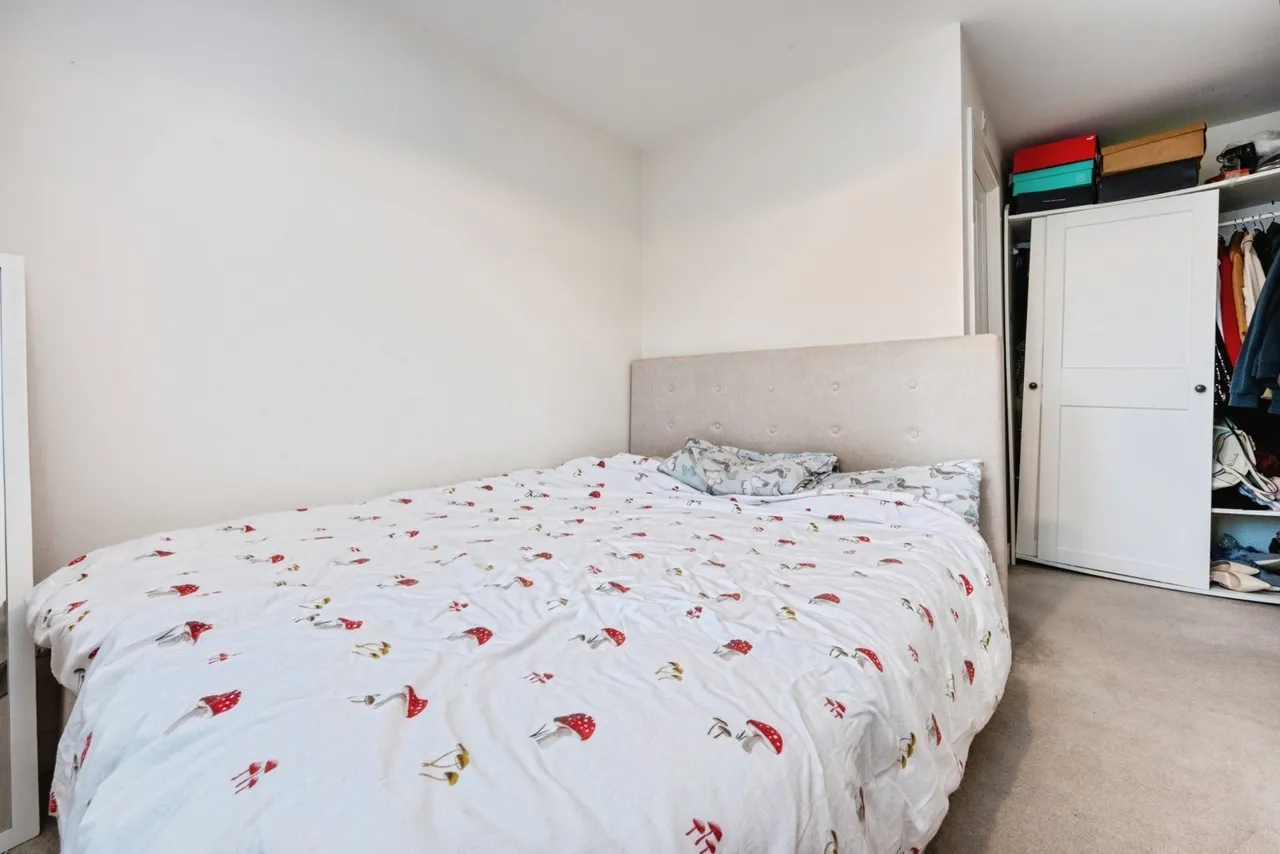 Dragonfly Crescent, Biddenham, Bedford, Bedfordshire, MK40, photo 17