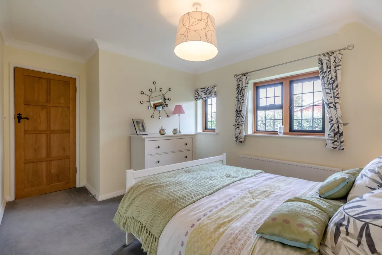Links Lane, Rowlands Castle, PO9, photo 15