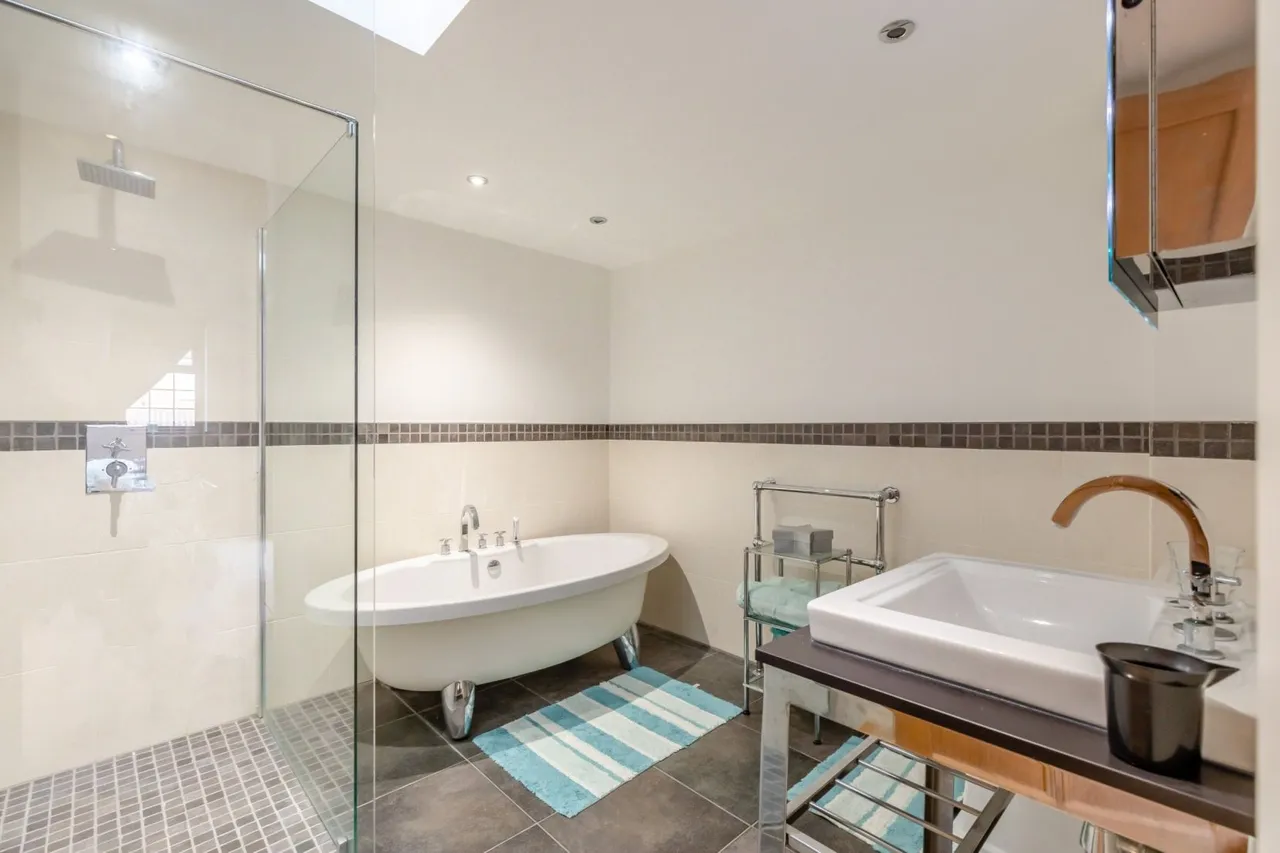 Links Lane, Rowlands Castle, PO9, photo 17
