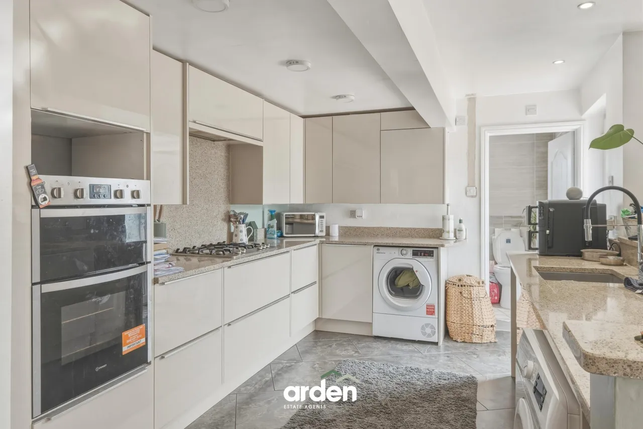 Maple Road, Rednal, B45, photo 4