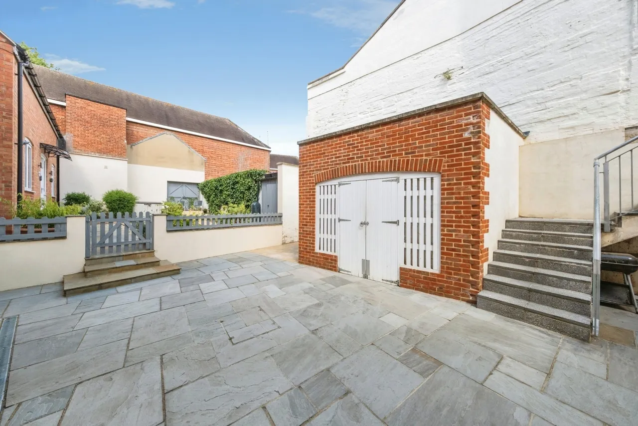 High Street, BANBURY, Oxfordshire, OX16, photo 11