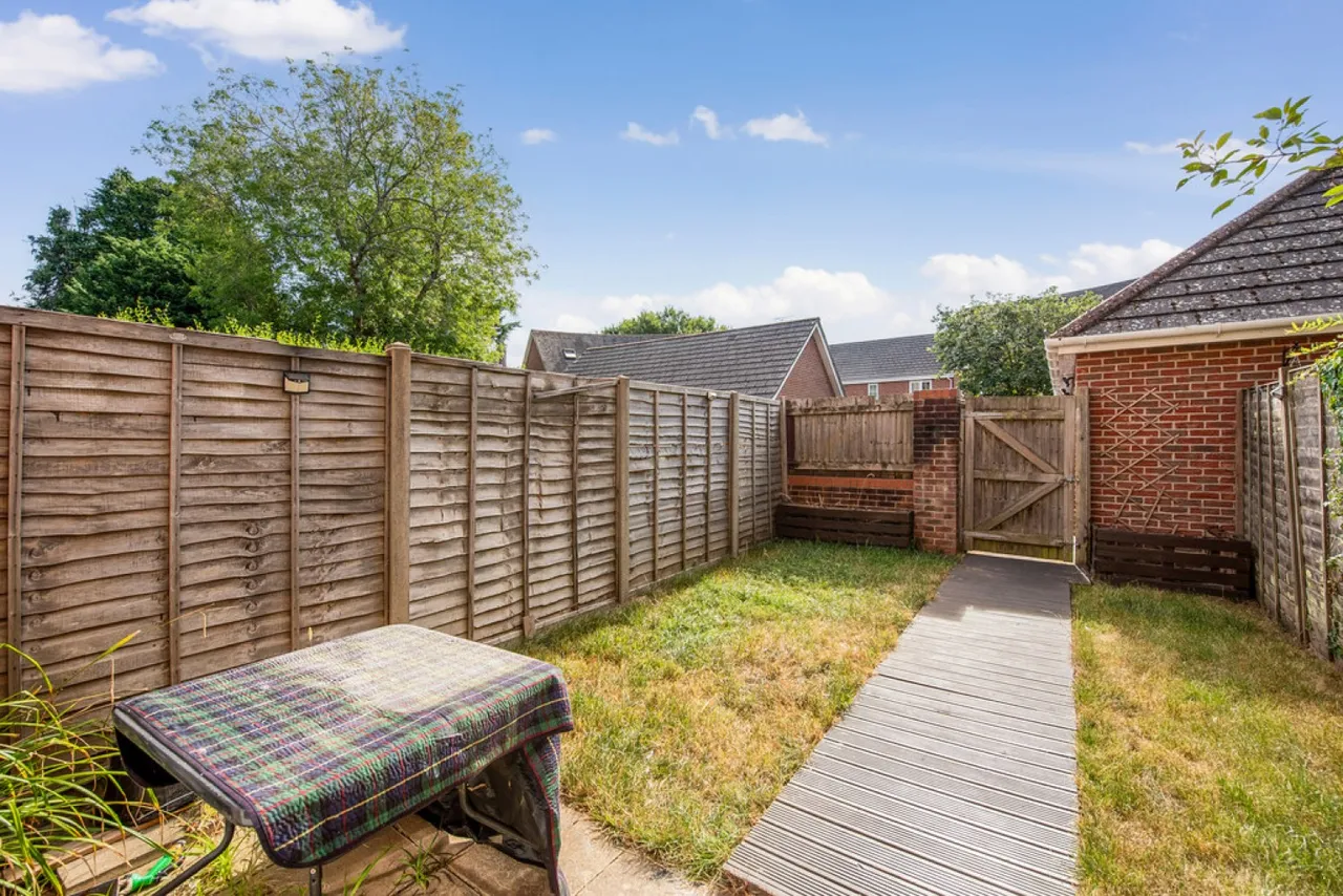 Goldcrest Way, Four Marks, GU34, photo 4