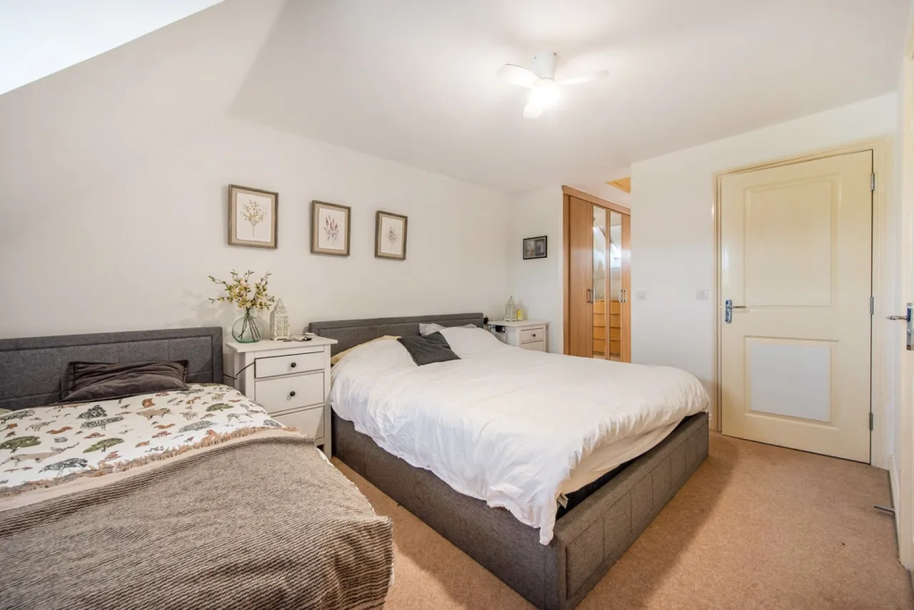 Goldcrest Way, Four Marks, GU34, photo 11