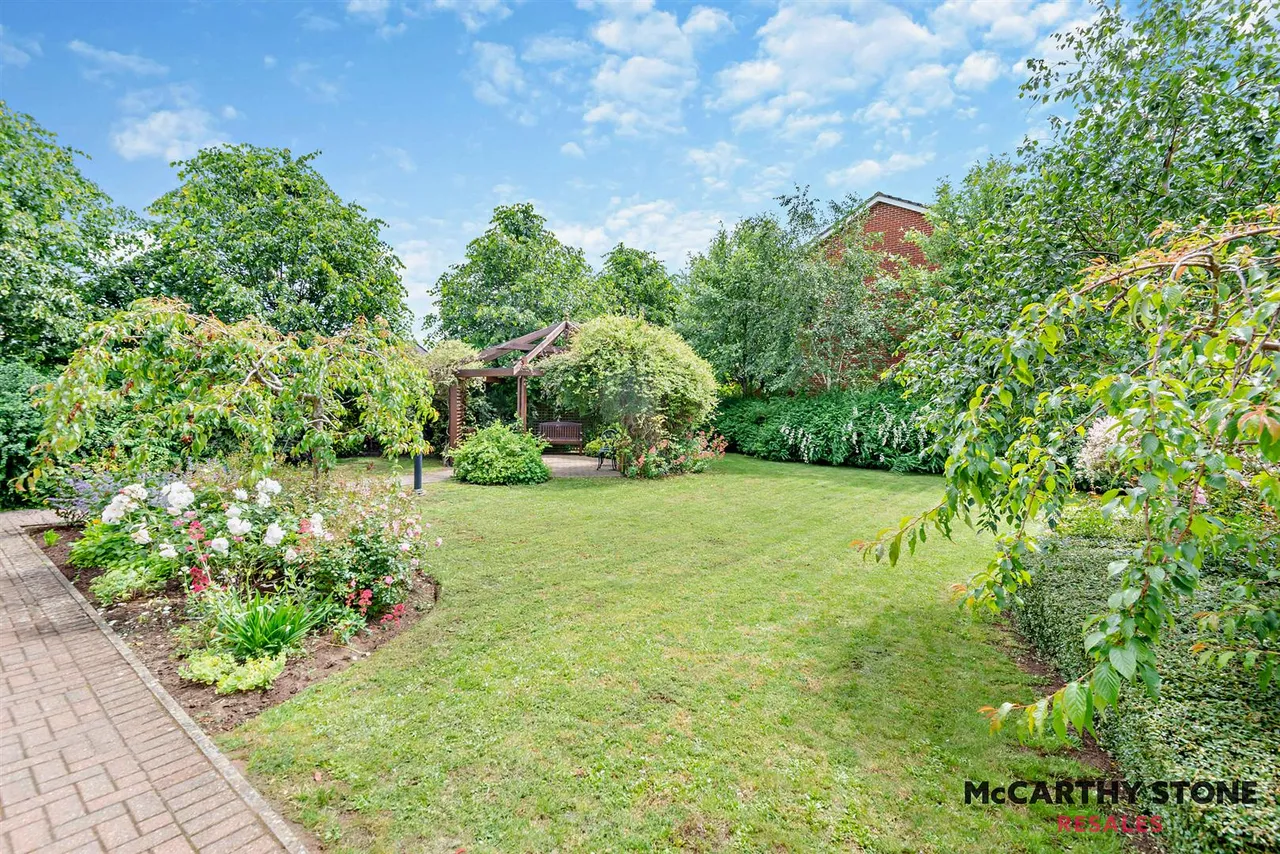 Goodes Court, Royston, SG8, photo 24
