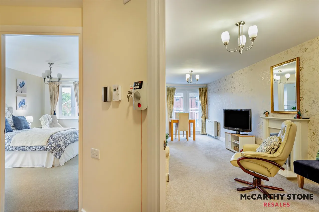 Goodes Court, Royston, SG8, photo 11