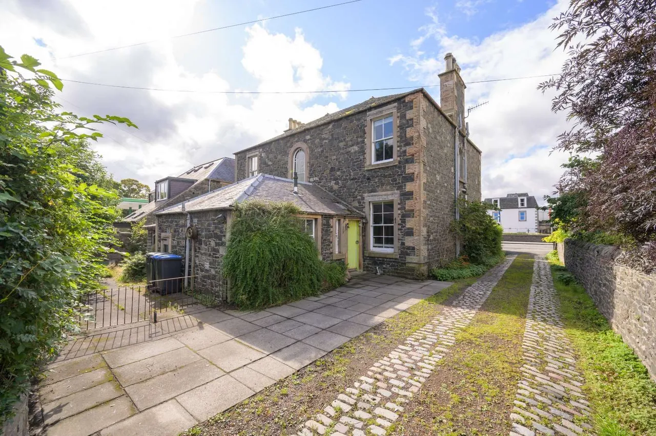 Innerleithen Road, Peebles, EH45, photo 18