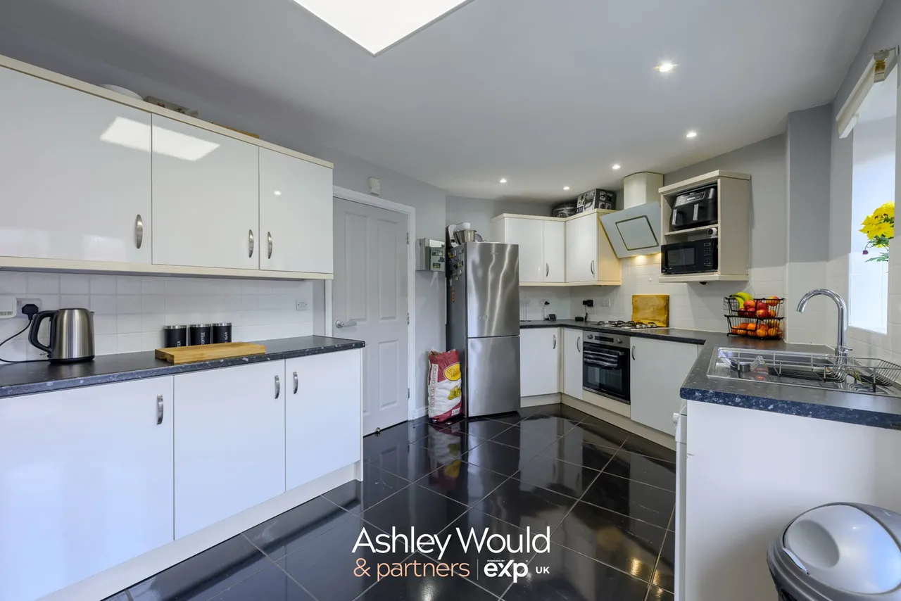 Clancey Way, Halesowen, B63, photo 2