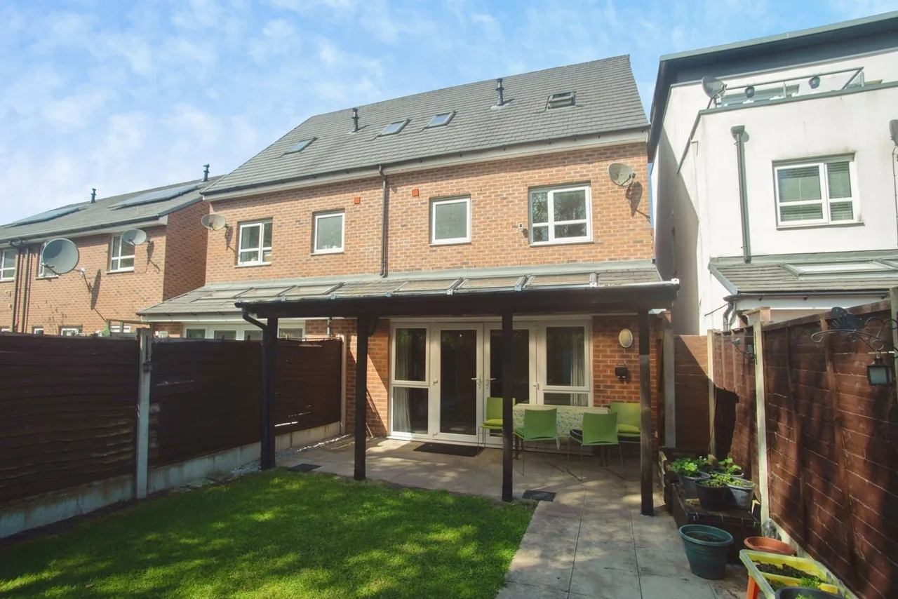 Hatton Gardens, Salford, Greater Manchester, M7, photo 16