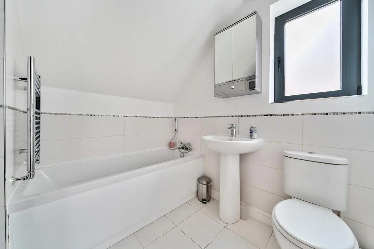 Throopside Avenue, BH9, photo 18