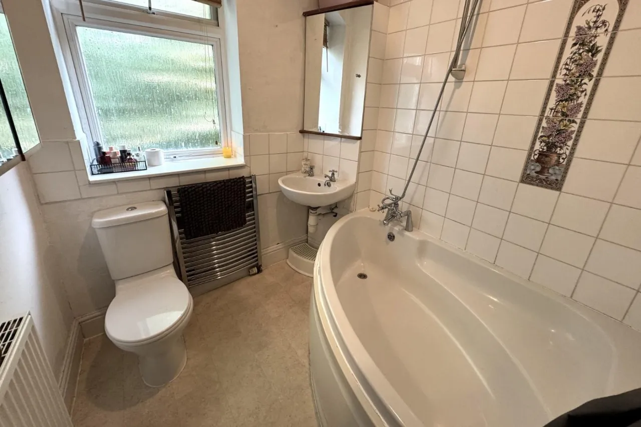 Ravenscar Avenue, Oakwood, LS8, photo 5