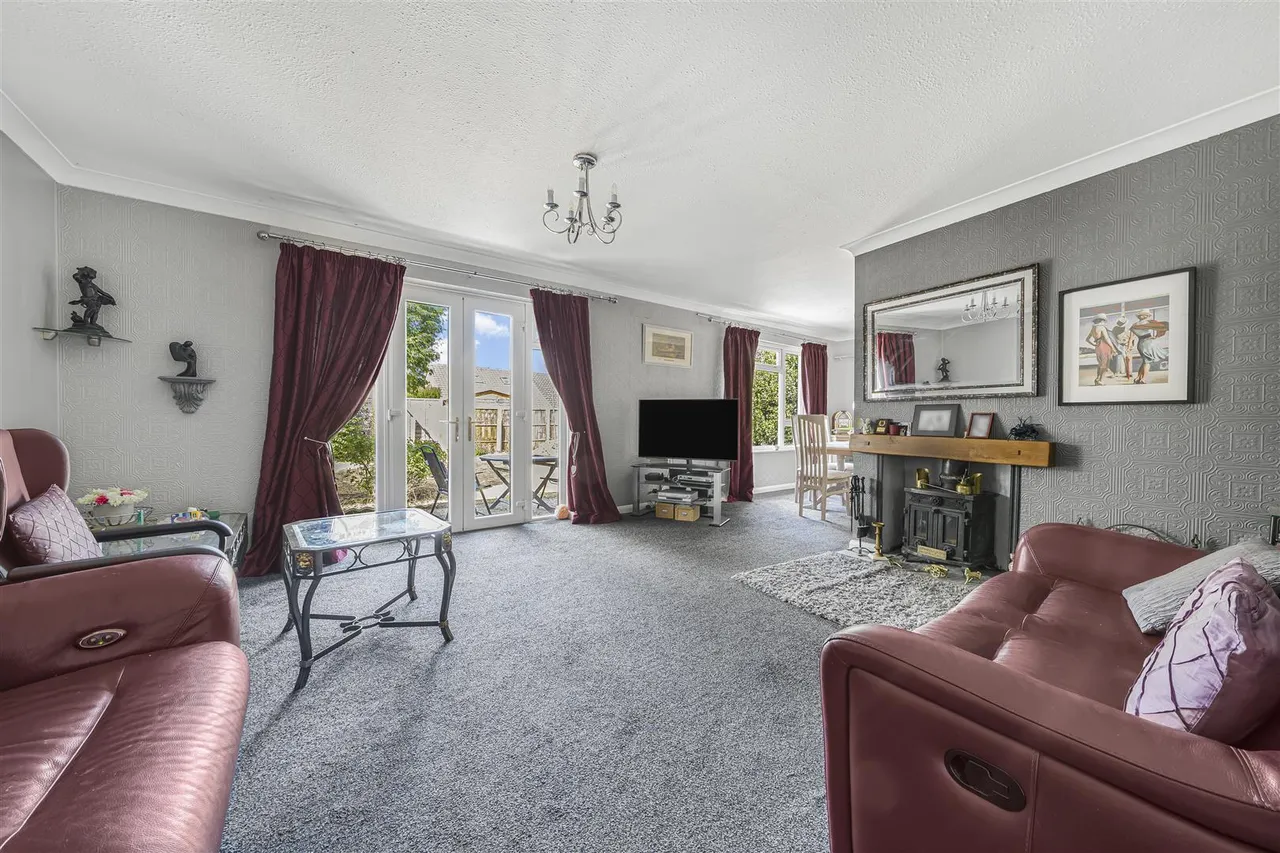 Frymley View, Windsor, Berkshire, SL4 5TA, photo 4