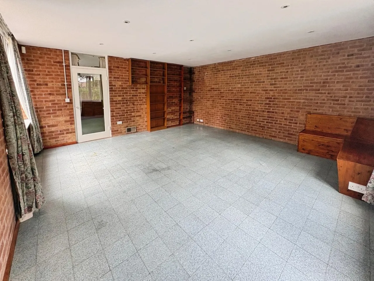 Wyke Lane, Farndon, NG24, photo 13