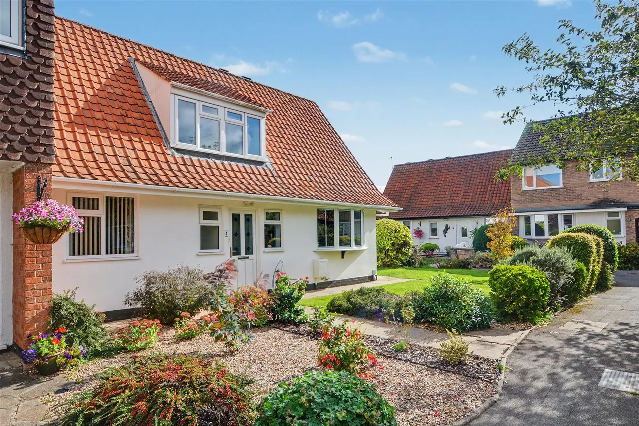 3 bed house for sale, Blackrod Close, Toton, NG9