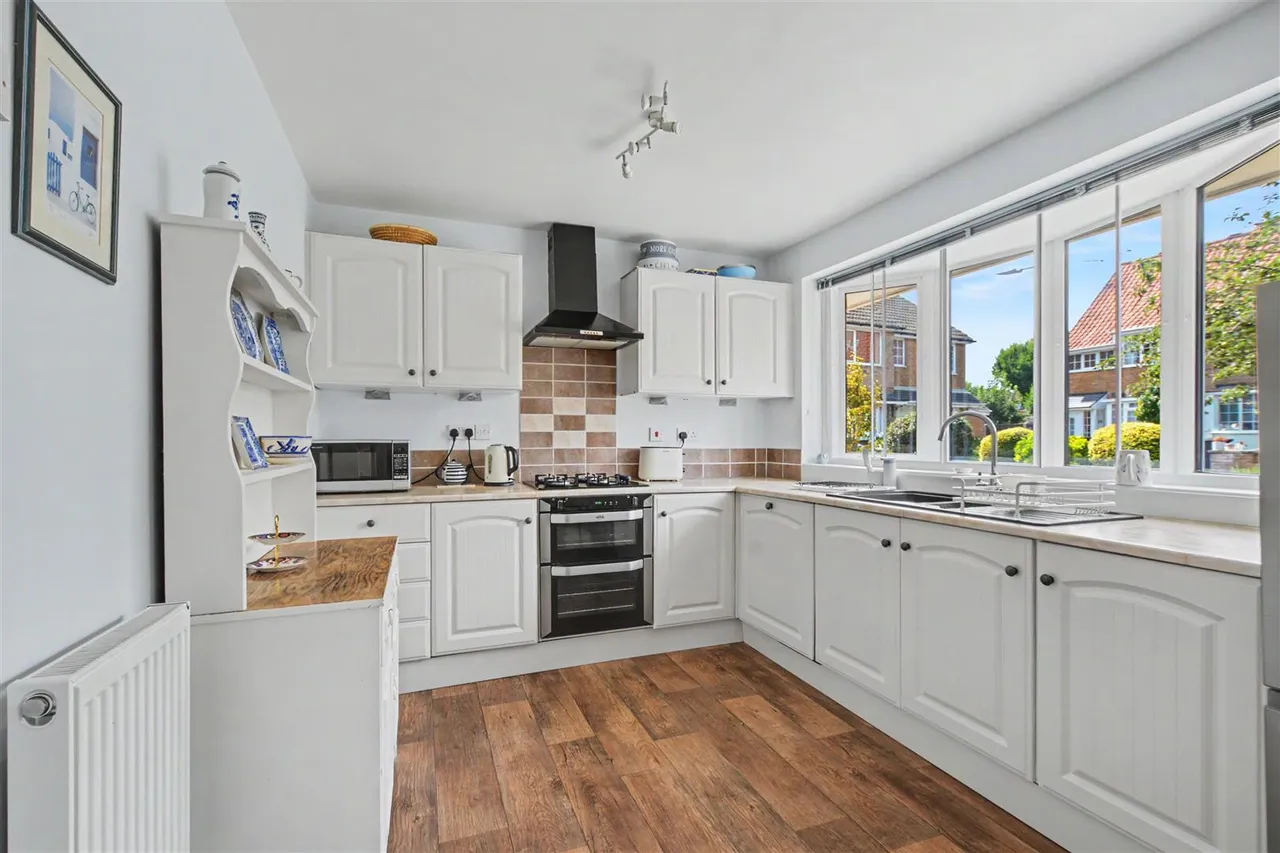 Blackrod Close, Toton, NG9, photo 2