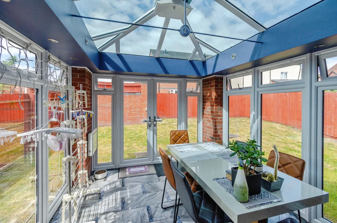 Arthur Jones Close, Tipton, DY4, photo 8