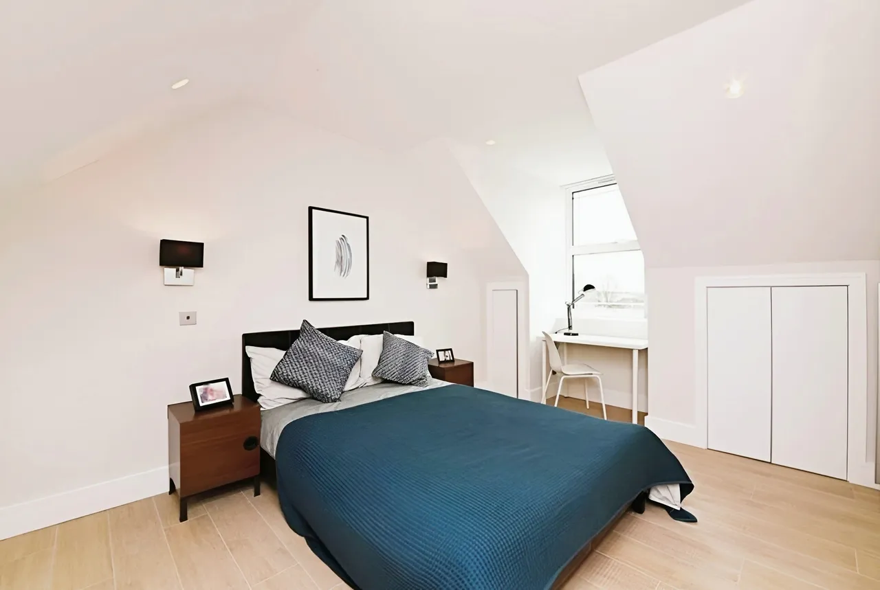 Sanders Lane, Tamarind Court, NW7, photo 3