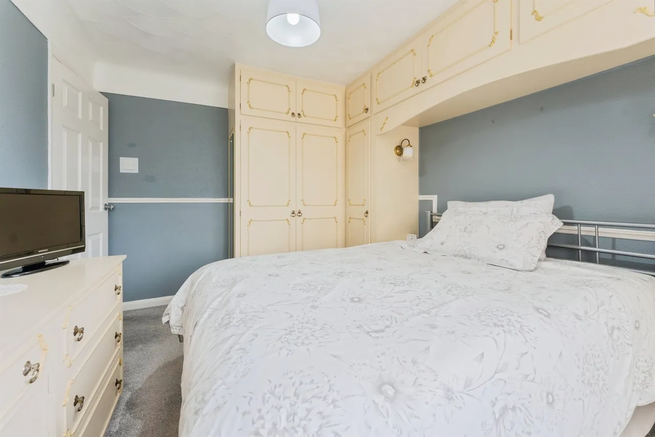 Birkett Avenue, Ellesmere Port, CH65, photo 9